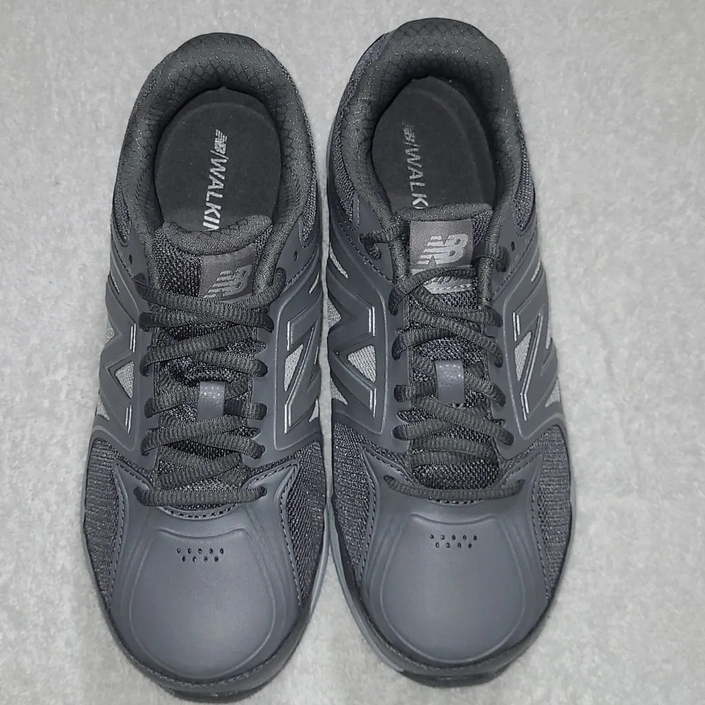 New Balance Womens 847v3 Walking Shoes Size 6.5 4E - Picture 2 of 8